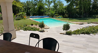 piscine depuis cusine été