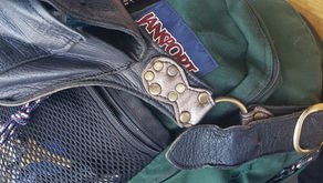 BAG LADY, TRAVELING LIGHT