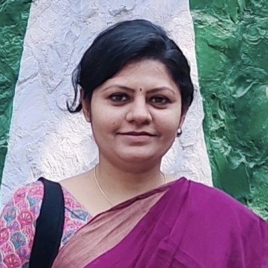 Neha Christie Headshot.jpg