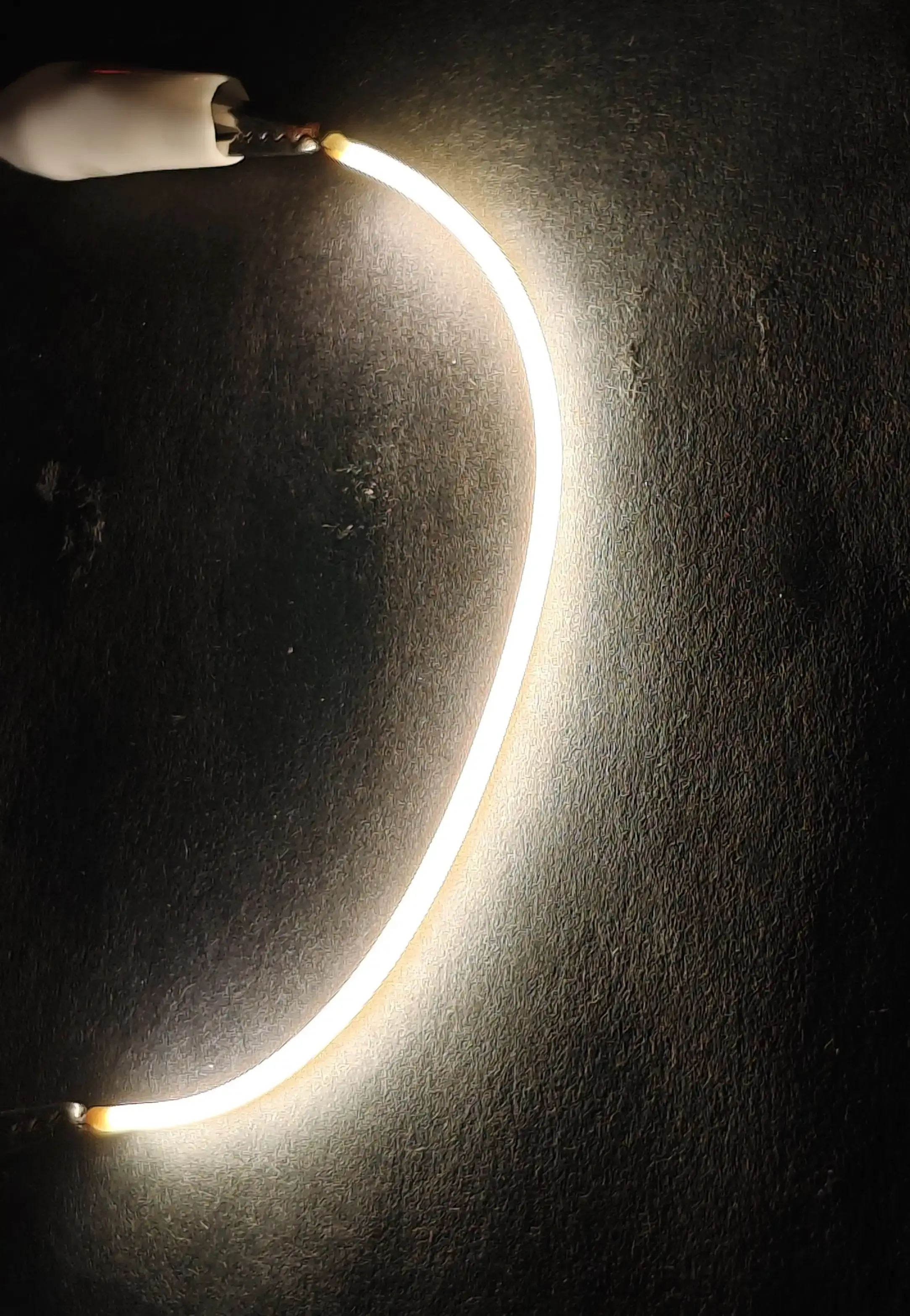 2700K Flexible LED COB Light–1.8mm Dia, 12V, 130mm Length, Opp ends