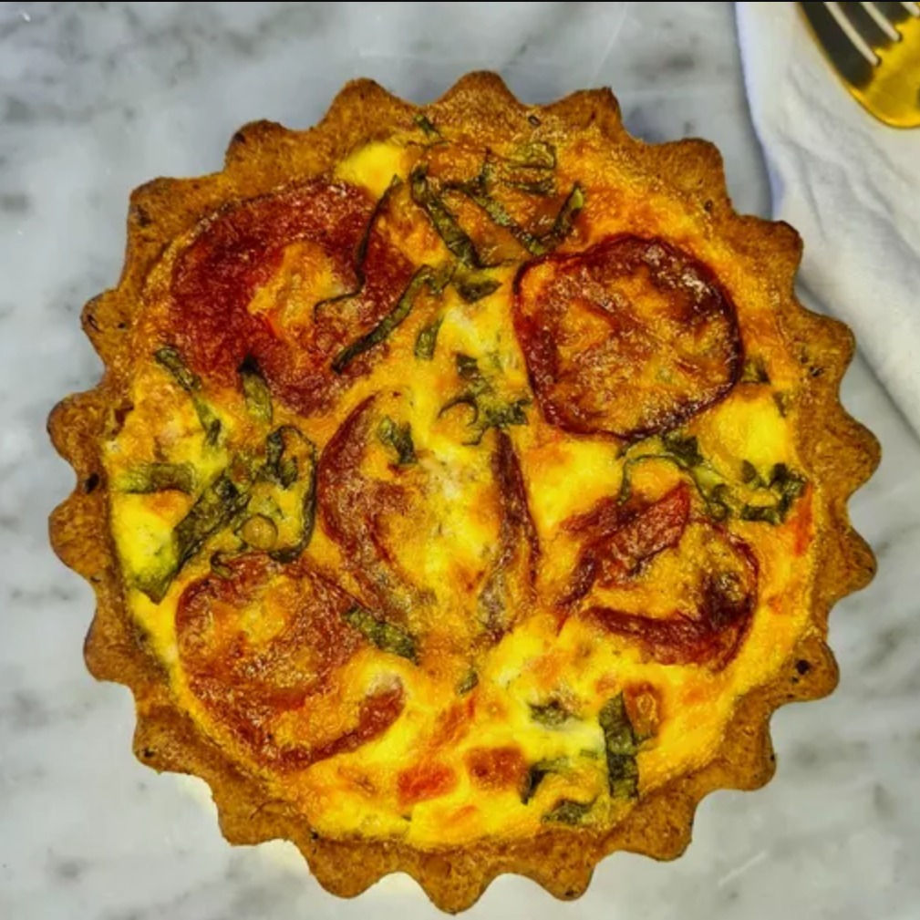 Tarta Capri de tomate, albahaca y mozzarella Piso Uno