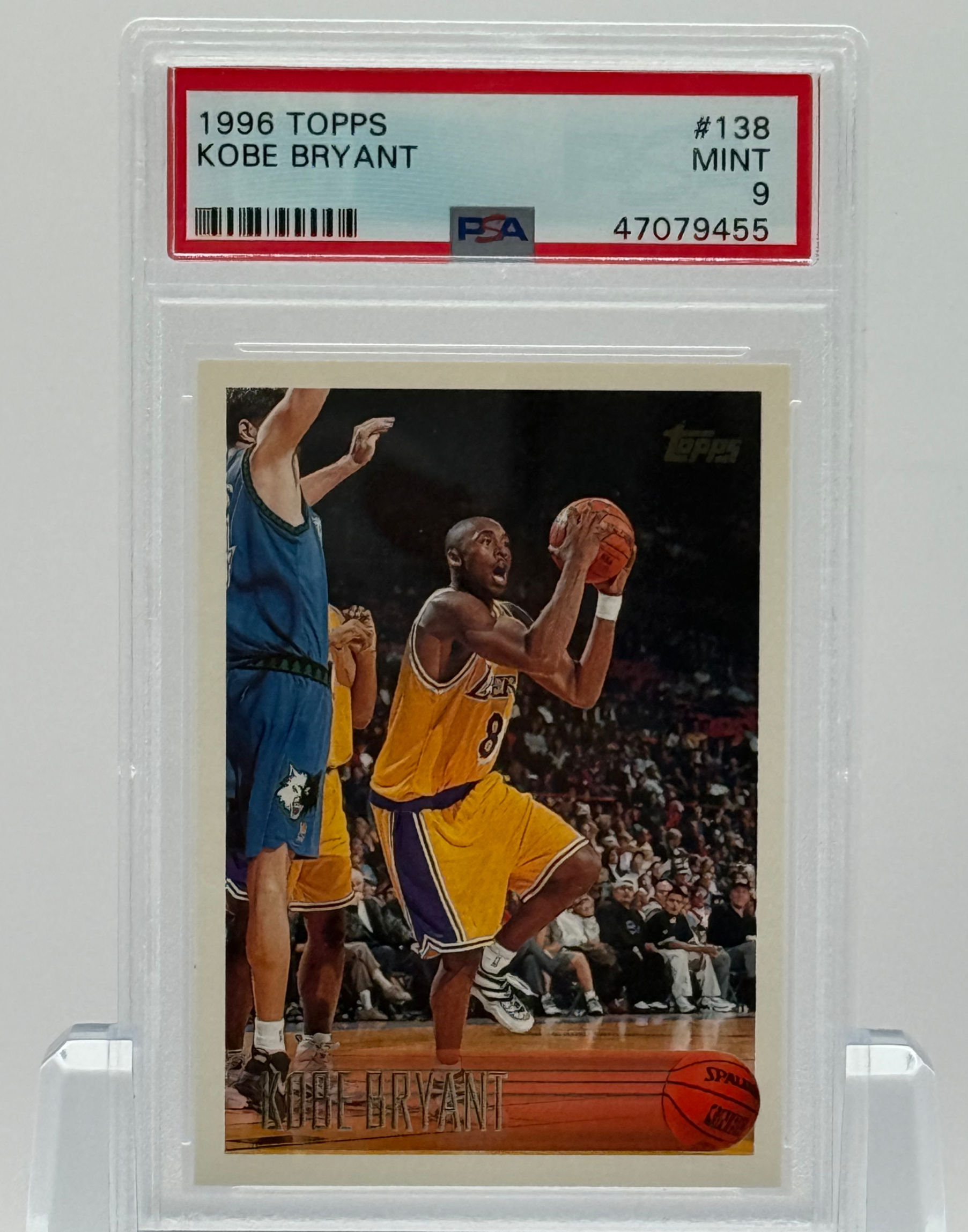 1996 Topps #138 - Kobe Bryant Rookie Card (RC) - Front View