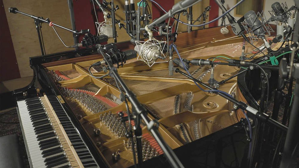 Comment égaliser un piano acoustique et un piano électrique en contexte de mixage