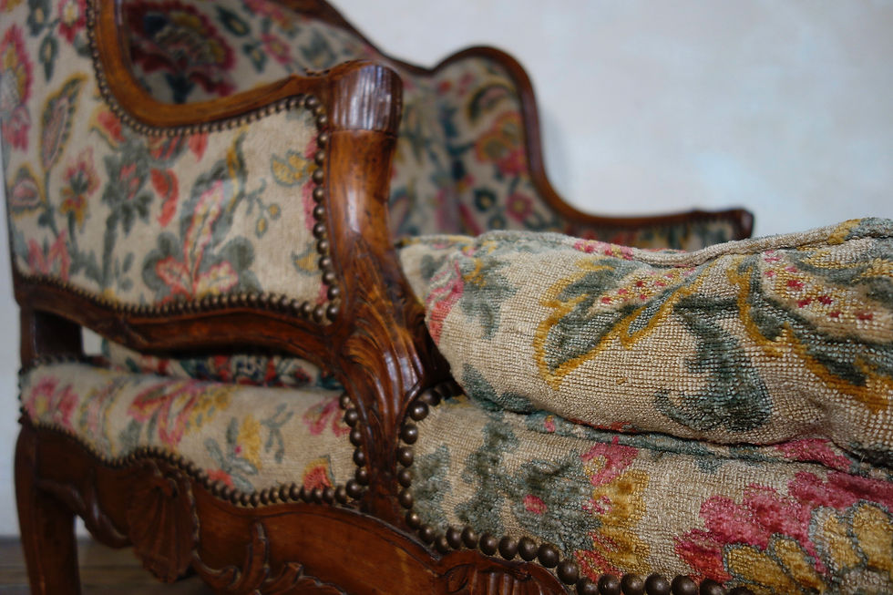 Thumbnail: A Large 18th Century French Chaise Longue - Day Bed