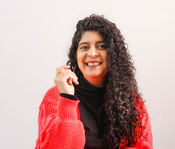 Simone Araújo - Psicanalista e Facilitadora de Dança Terapêutica no Corpo que Ouve