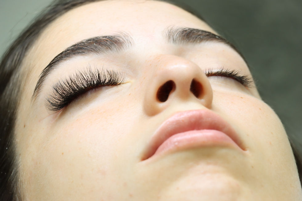 Thumbnail: EYELASH TRAINING: Classic | Volume | Business