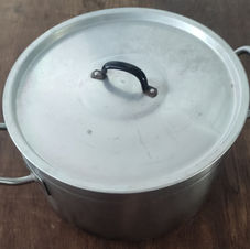 Raasdorf, Wien, Gastronomie, Küche, Gänserndorf, Edelstahl, kochen, Topf, essen