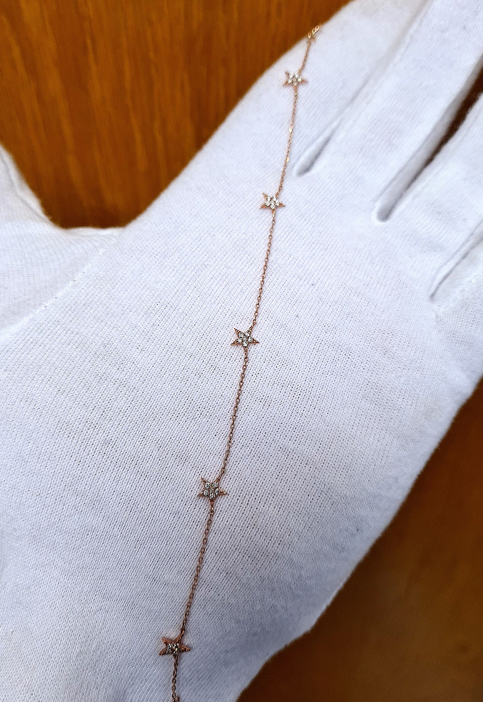 Thumbnail: 9kt Gold 0.25ct Diamond Star Bracelet