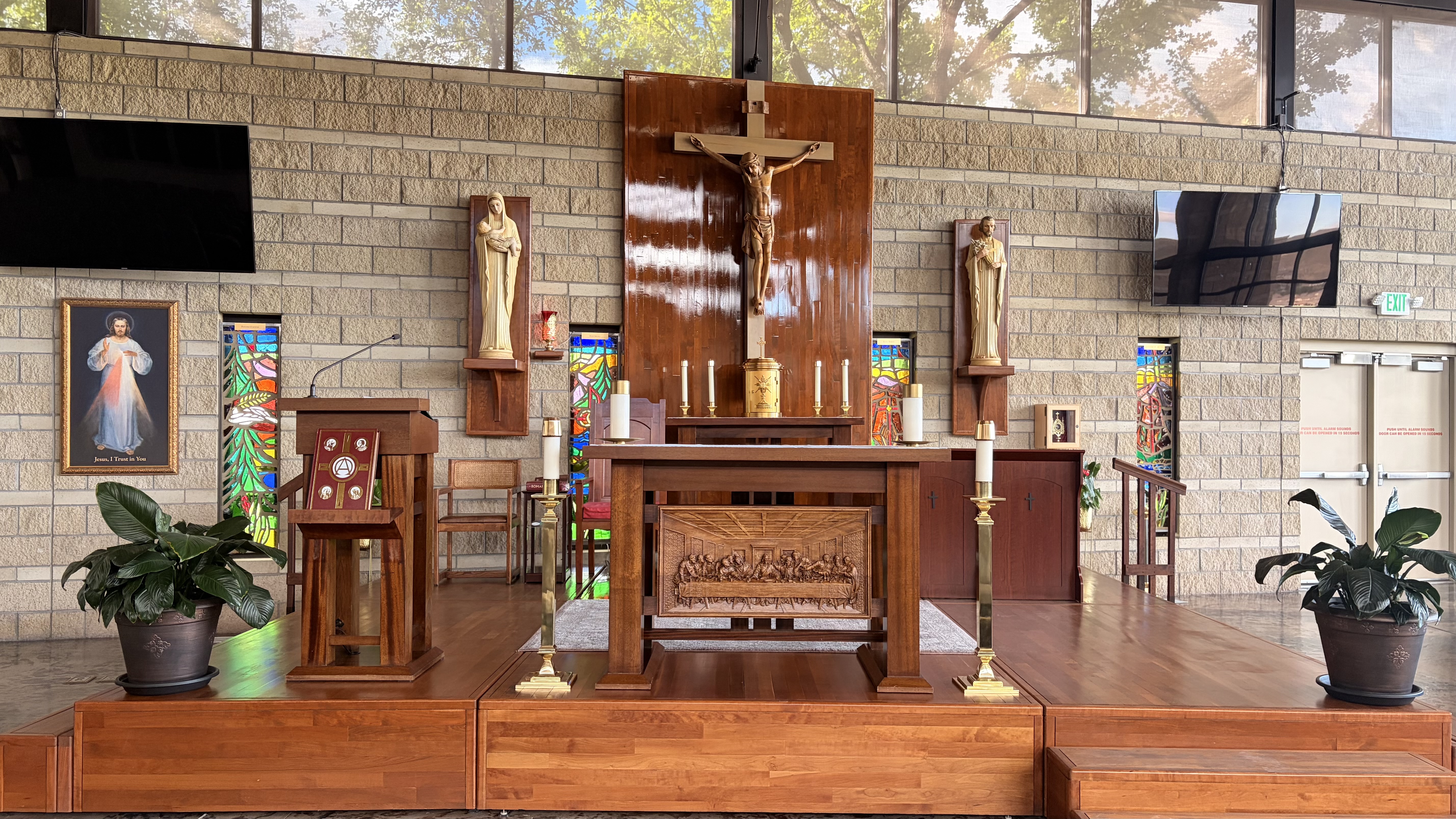 Photo of Holy Cross Catholic Church