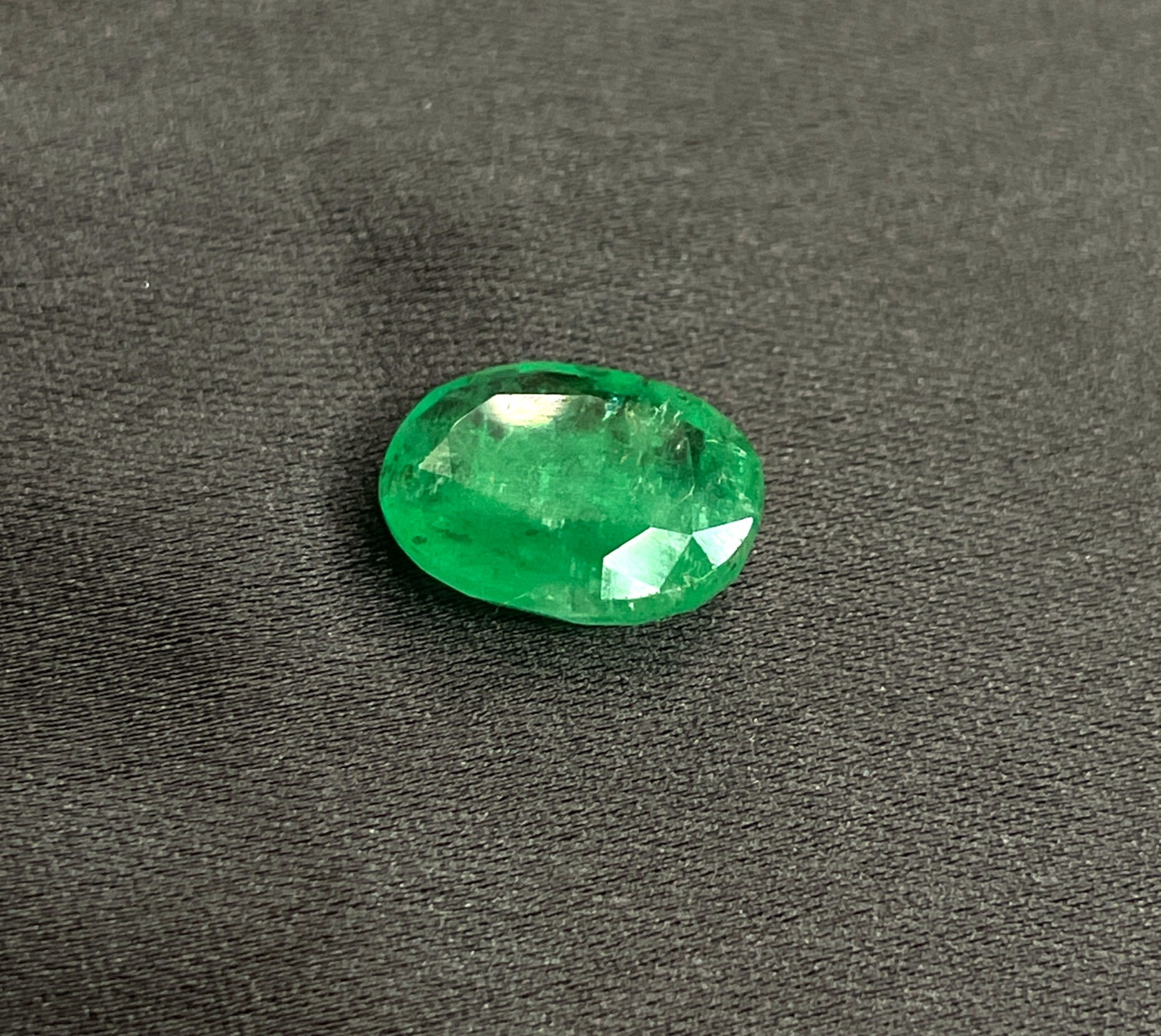 Zambian Emerald - Panna 5.00 Ratti  Natural Gemstone