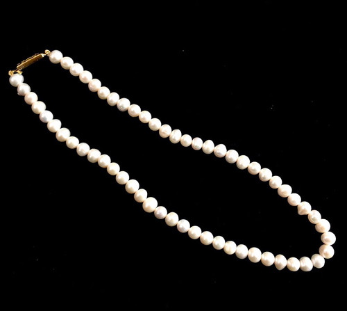 Hyderabadi Pearl Mala Gemtre