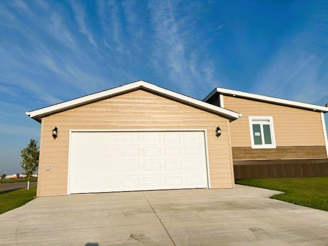 Thumbnail: Monterey Estates NORTH,  2 Sequoia Crescent, Brandon