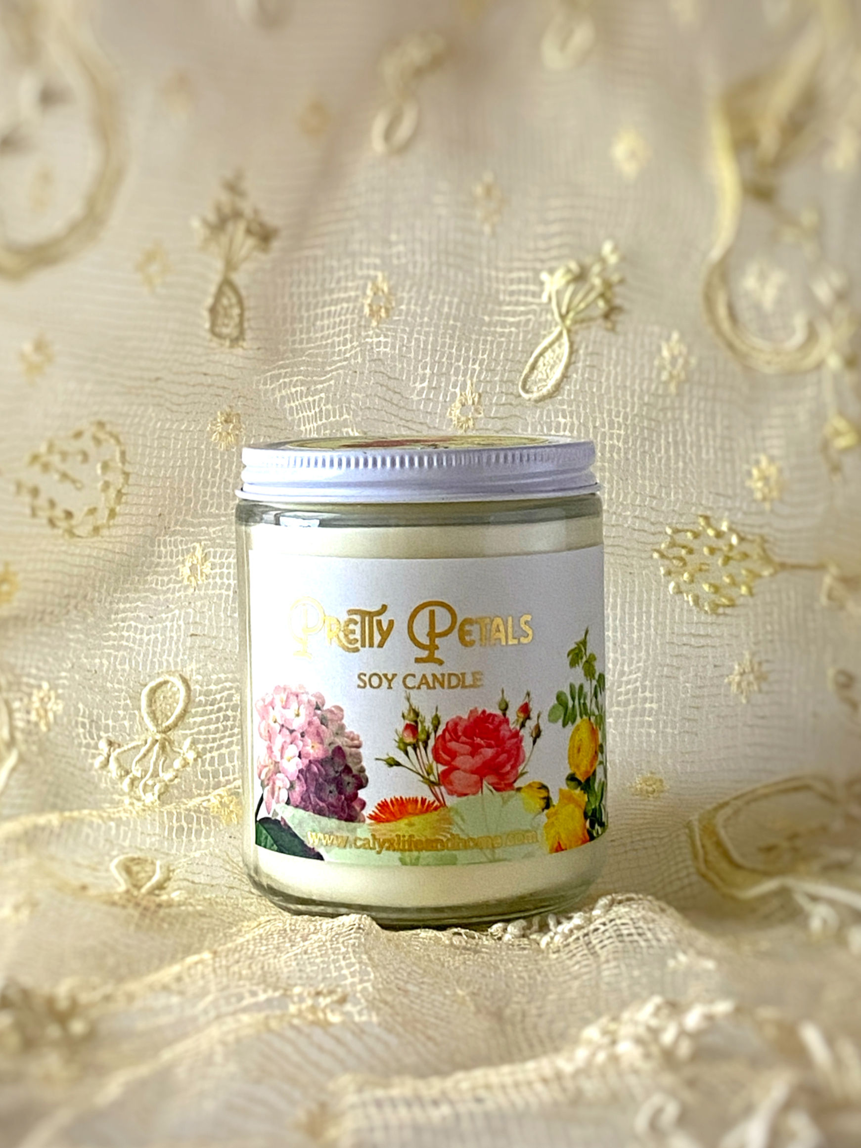 Pretty Petals Soy Candle - A Vintage Inspired Series