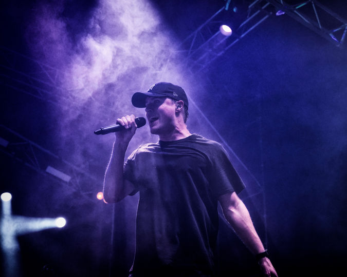 Illy, singer, QMF, live performance