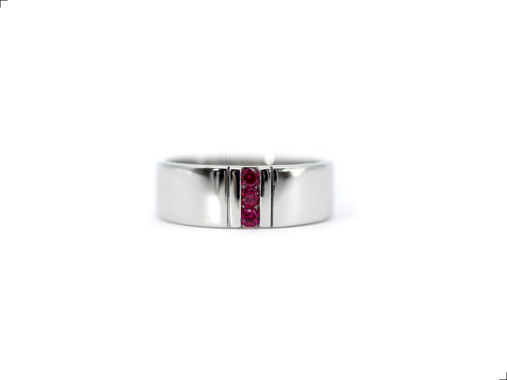 Anillo Pierre Brut Rubí Plata 1ra Ley 925