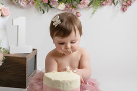 cake eat baby girls birthday cake smash photo photos photoshoot photographer newport, cwmbran, monmouthshire south wales