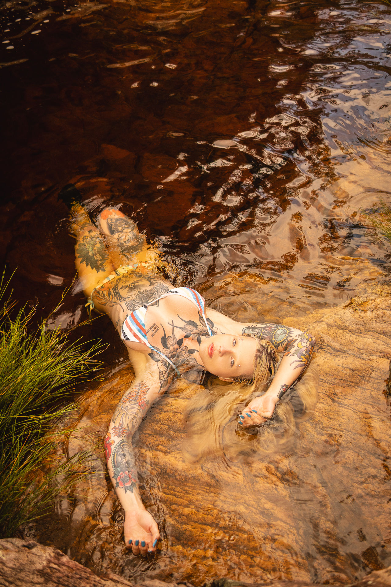 ensaio fotográfico da cantora Bárbara grando na Chapada dos Veadeiros