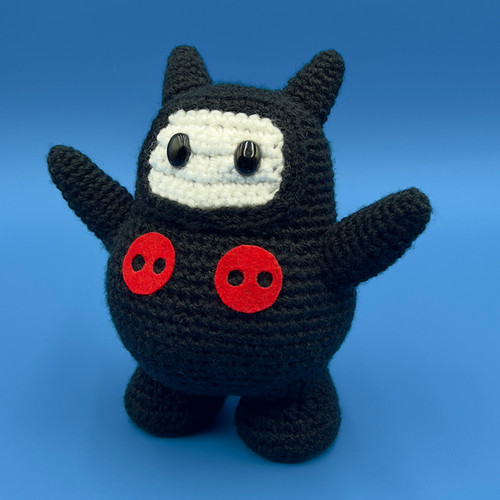 Ninji Amigurumi Crochet Pattern | English - Español | Off the Hook