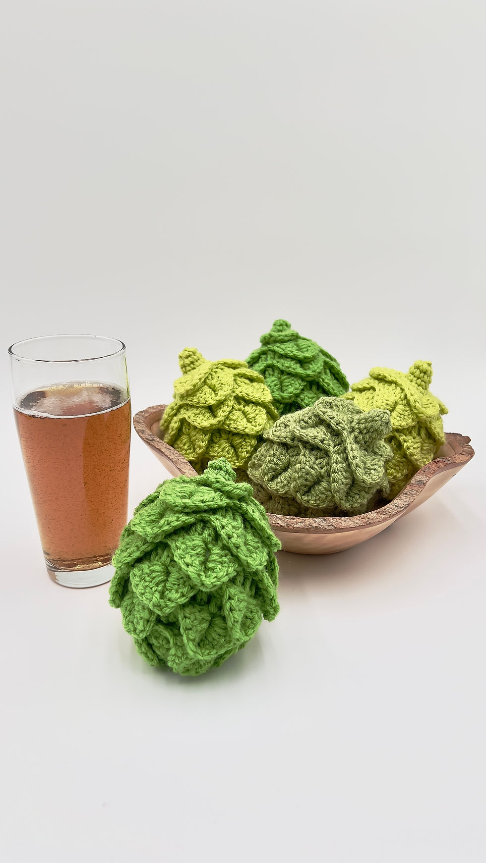 Thumbnail: Hops Flower Crochet Pattern | English - Español - Français