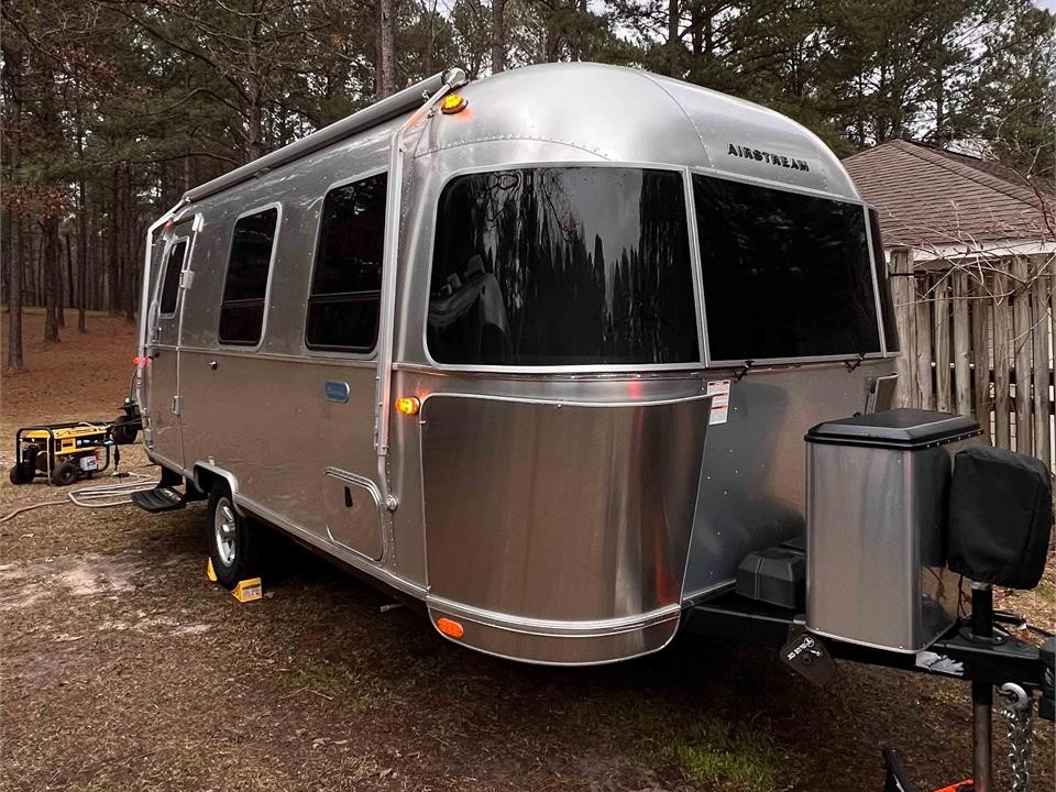 2021 Airstream Bambi 22fb