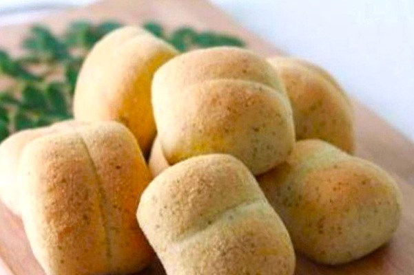 Healthy Malunggay Pandesal Recipe
