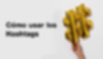 Mano sostiene globo en forma de hashtag