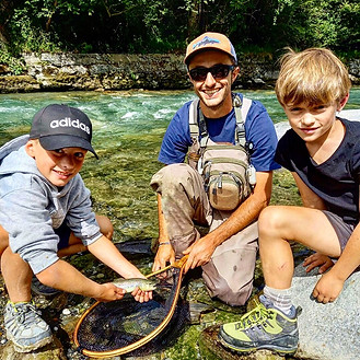 Pêche entre frères dans les Hautes-Pyrén
