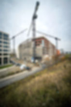 Hier sieht man das Gebäude zum Richtfest im November 2025.