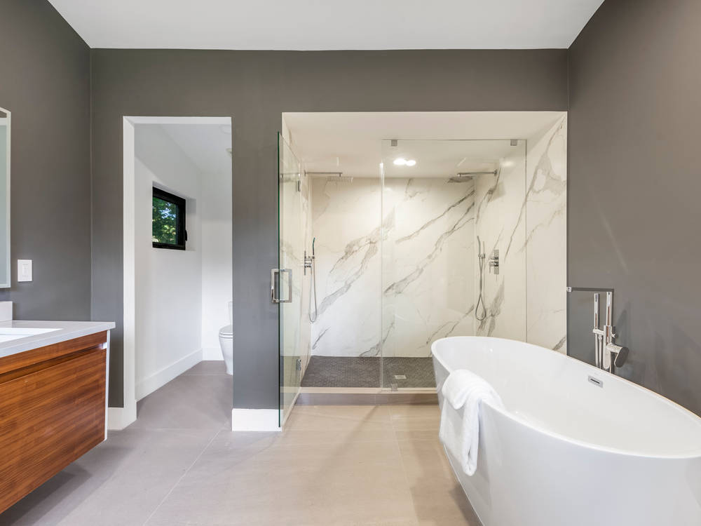 De Soto Residence — primary bathroom with freestanding tub