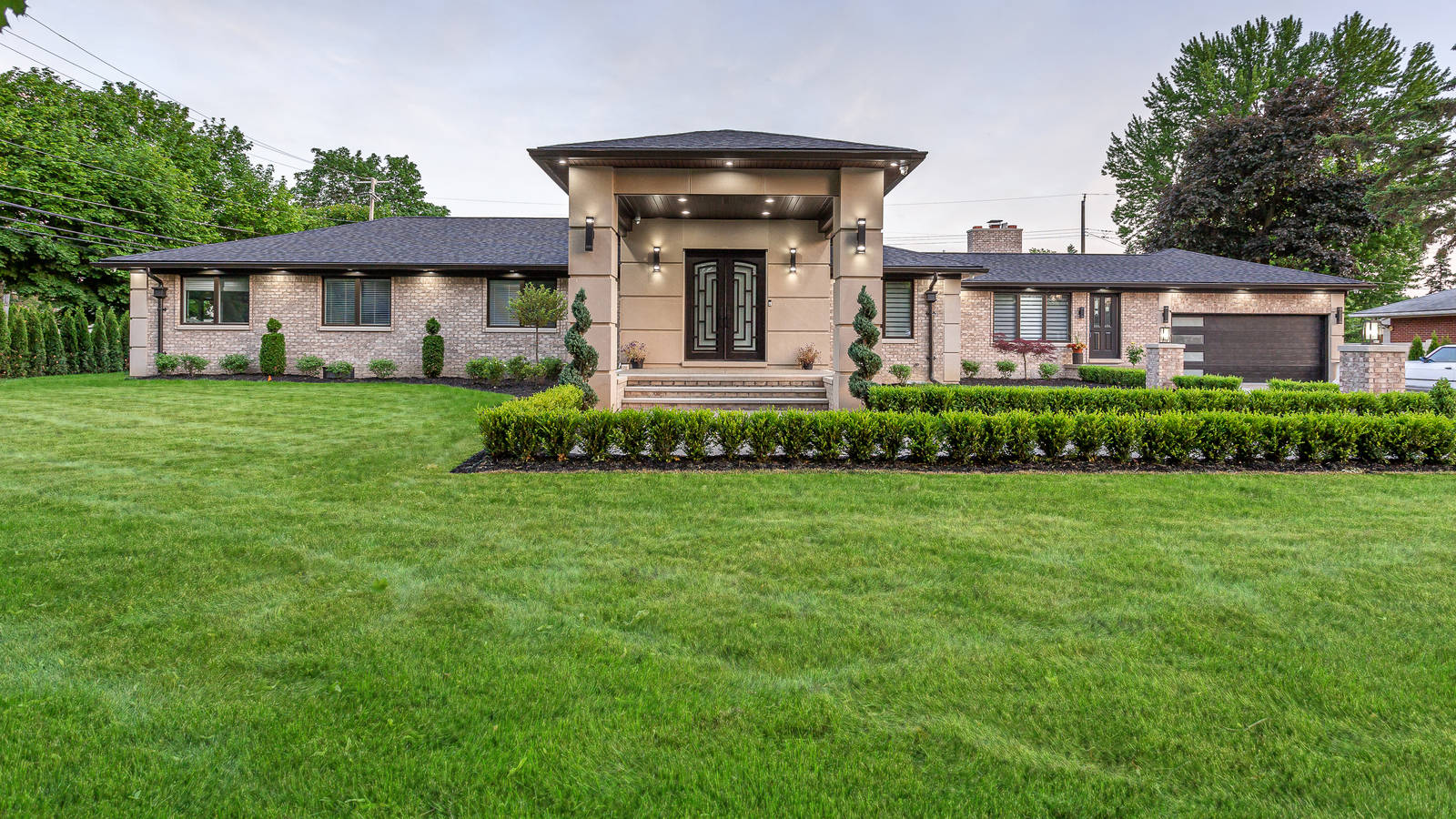 Doxtator Residence — front elevation and lawn