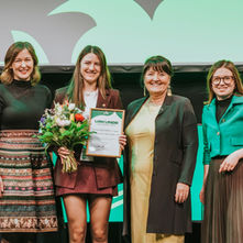 Führungswechsel in der Jungen ÖVP: 98,1 % für Carolin Kogler Bundesrätin Antonia Herunter übergibt die JVP Steiermark an Carolin Kogler