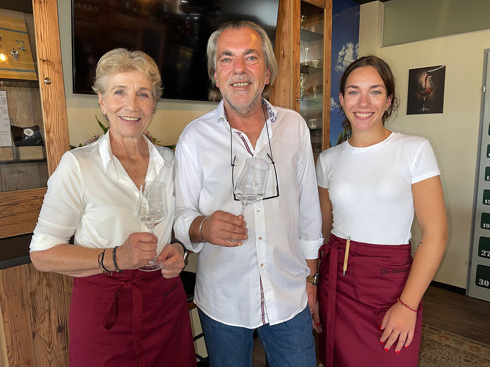 „Der Kaiser“ residiert nun in Wagna, in der Eisenbahnerstraße 14: (v.l.n.r.) Edith, Adi und Katharina Kaiser verwöhnen ihre Gäste nun mitten in Wagna mit italienischem Lebensgefühl