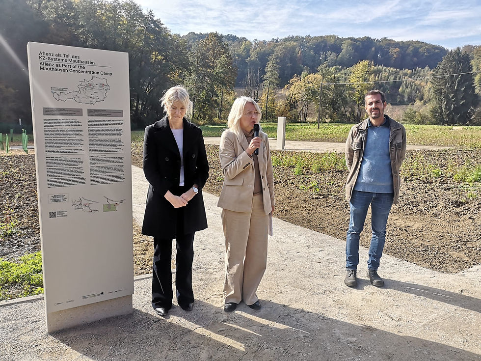 "Das Aflenz Memorial verbindet am historischen Ort des ehemaligen KZ-Außenlagers Aflenz Geschichte, Erinnerung und ein Denkmal!", so Markert (Bildmitte)