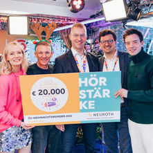Zuhören und helfen: Neuroth spendet 20.000 Euro an Familien in Not