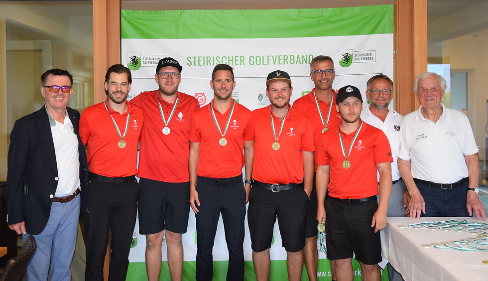 GC Erzherzog Johann Maria Lankowitz (von links nach rechts): StGV-Präsident Dr. Kurt Klein, Gregor Taurer, Michael Völk, Jakob Kalcher, Manuel Wiedner, Engelbert Pignitter, Alexander Ferlin, Turnierdirektor Peter Pirstinger, GC Almenland-Präsident Kurt Rettinger.