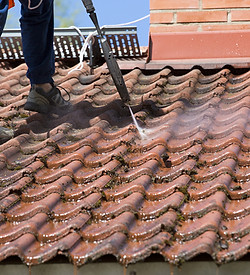 Roof Pressure wash in Miami Florida