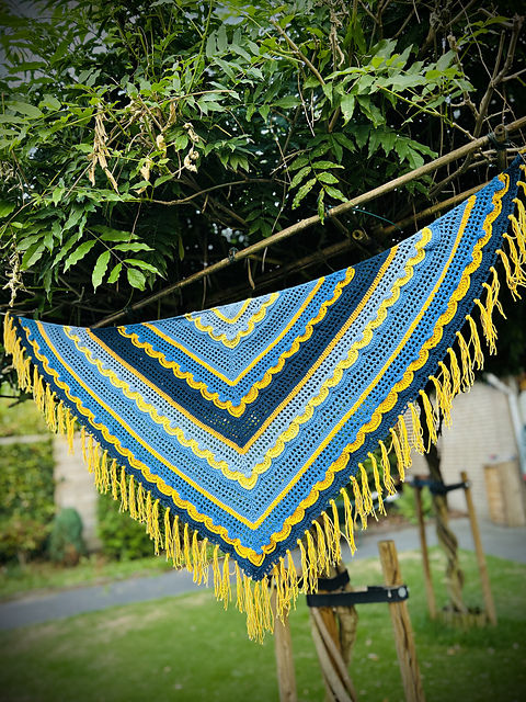 Thumbnail: Summer Bloom Shawl