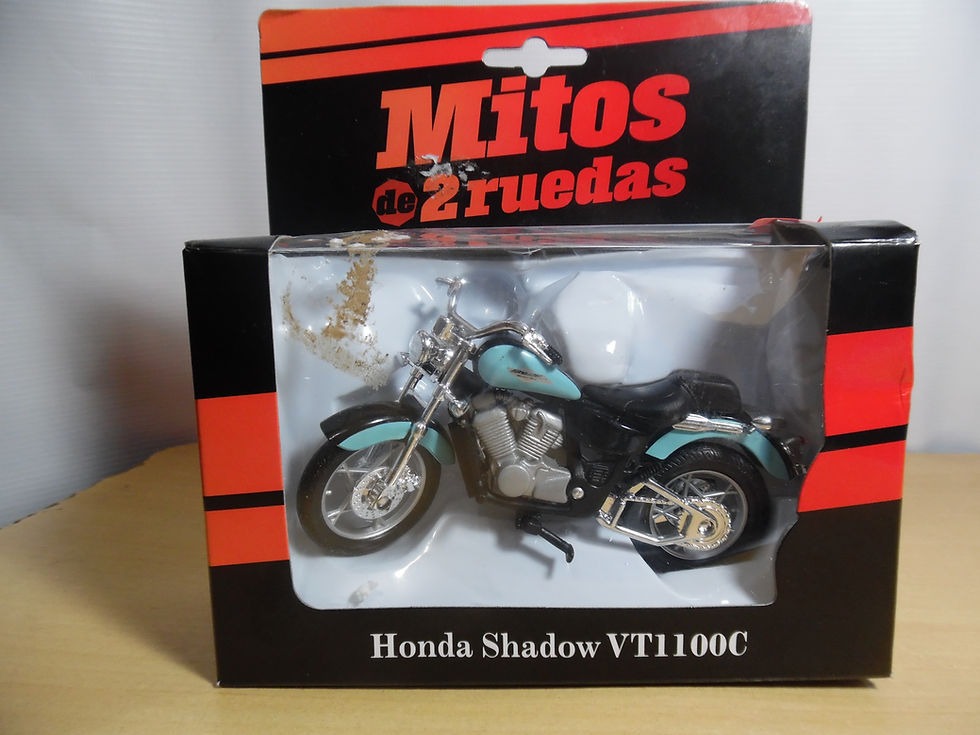 Miniatura: MOTO HONDA SHADON VT110C