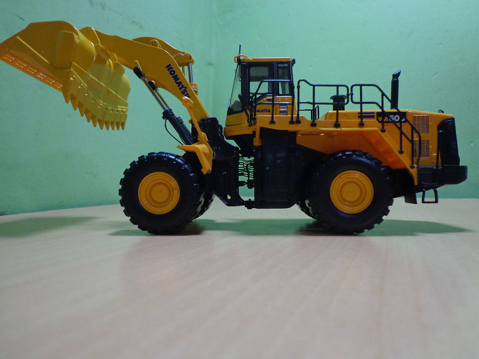 Miniatura: CARGADOR FRONTAL KOMATSU WA 600