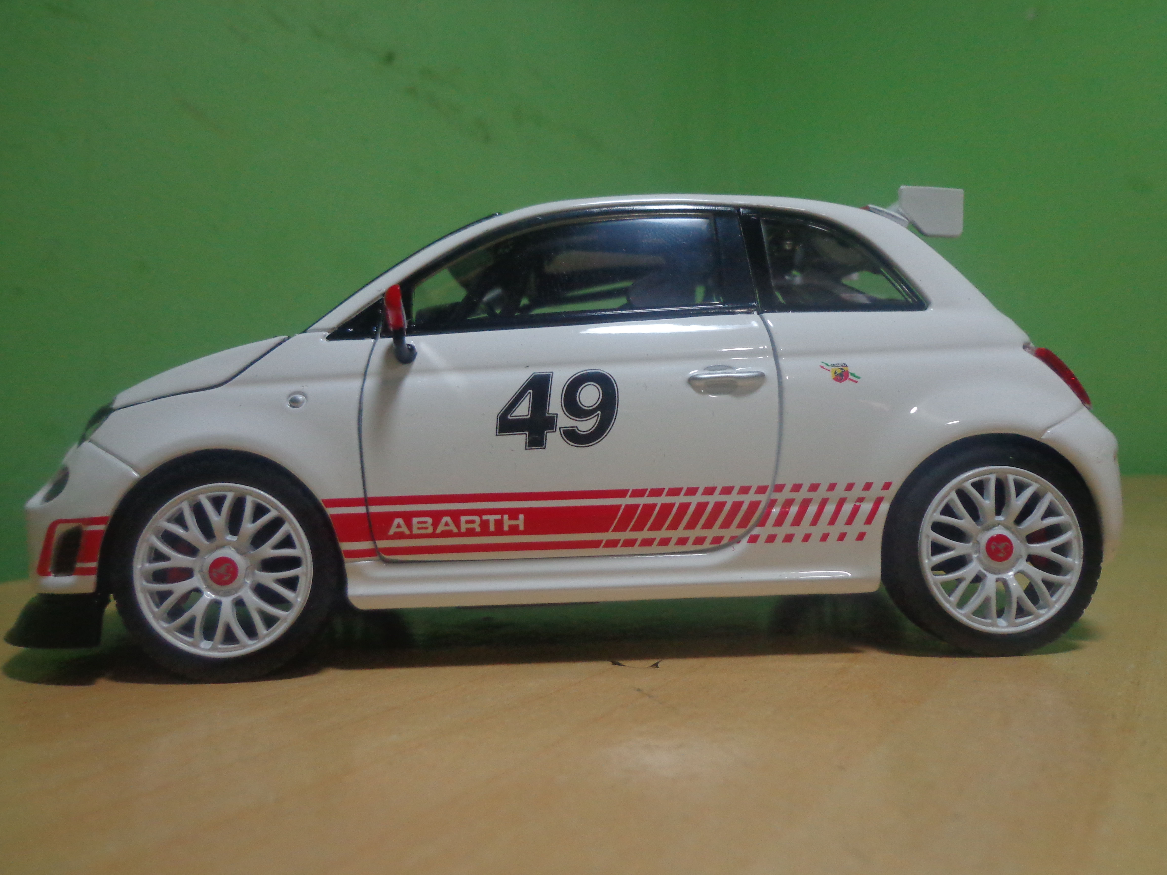 AUTO DE COMPETENCIA ABARTH 500