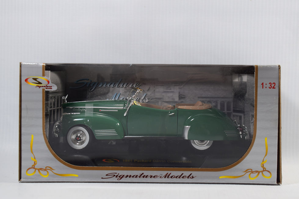 Miniatura: AUTO CLASICO CONVERTIBLE PACKARD DARRIN 1941
