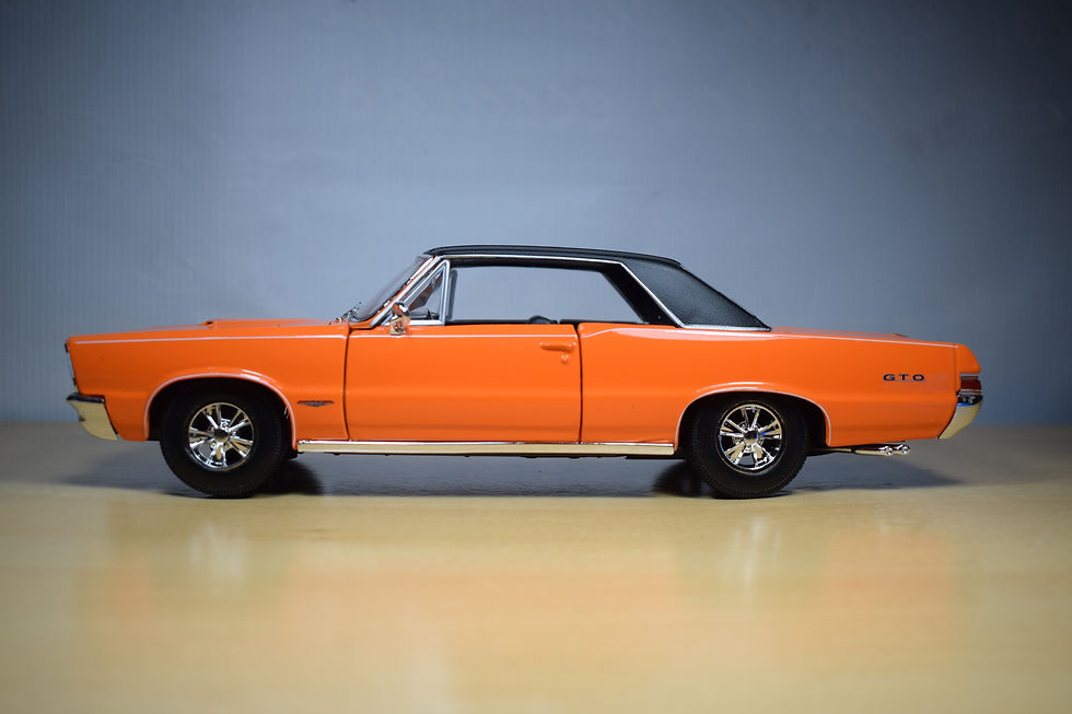Miniatura: AUTO PONTIAC GTO 1965