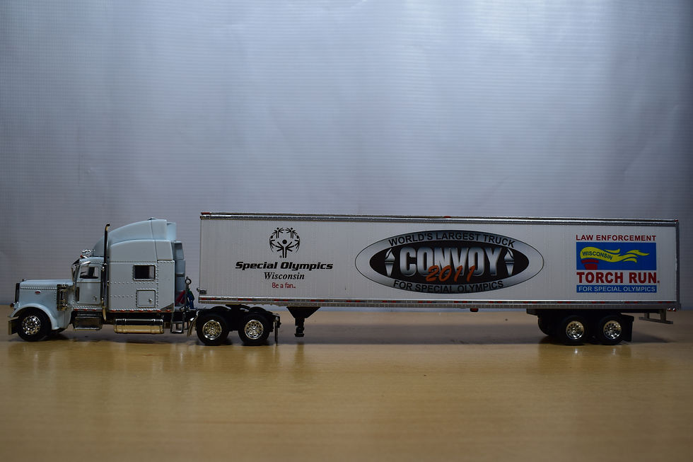 Miniatura: CAMION CONTEINER PETERBILT 389