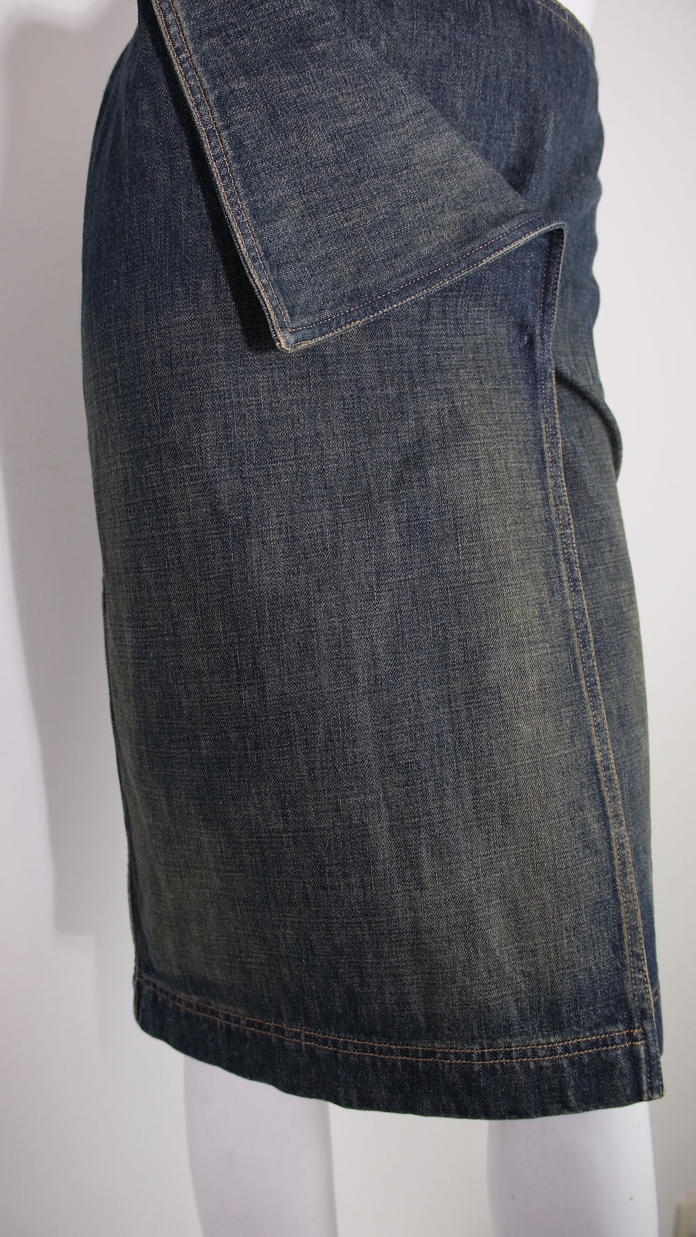 Thumbnail: Gucci SS2000 Pin Denim Wrap Skirt Indigo
