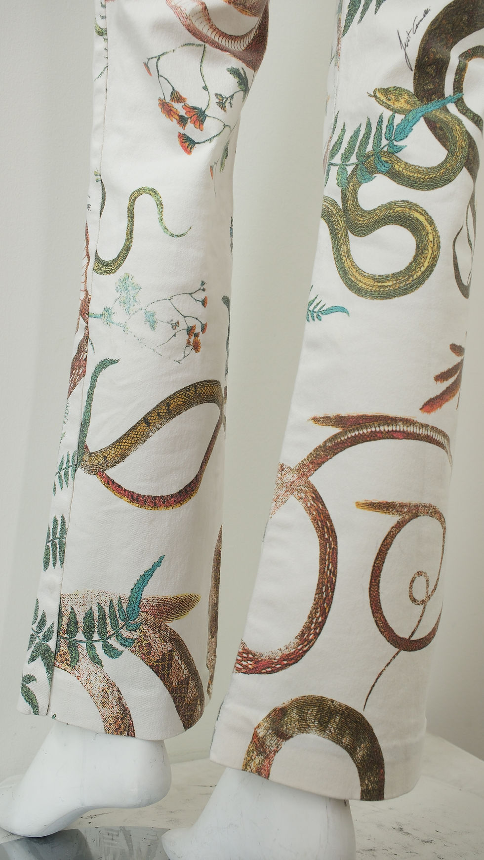 Thumbnail: Just Cavalli "Snake" Floral White Printed Denim Jeans