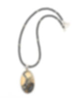 Collier en Hématite agrémenté d'un superbe pendentif en pierre naturelle de Jaspe