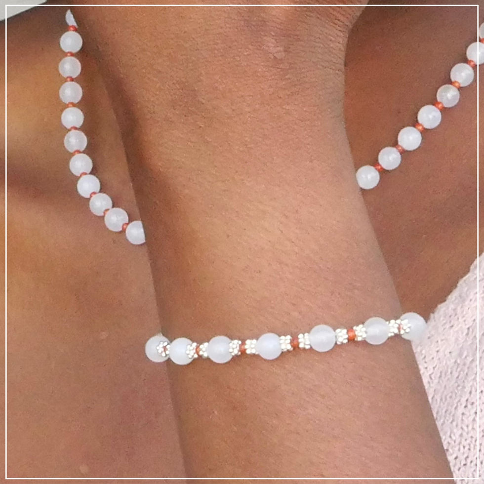 Bracelet en Agate et Argent 925, porté par un modèle