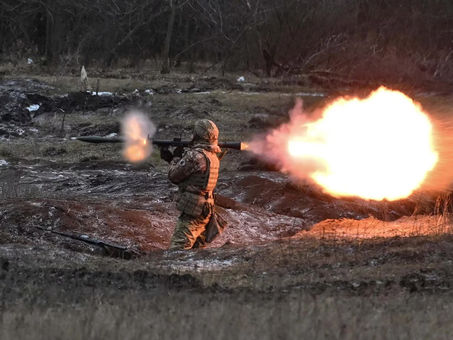 A un año de una anunciada invasión rusa a Ucrania, había que salir de Afganistán a como de lugar
