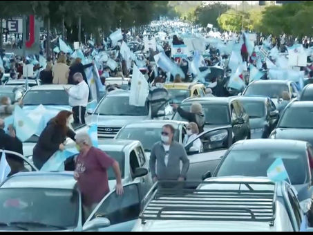 El miedo al contagio del coronavirus promocionado por el kirchnerismo, no logró apaciguar la marcha