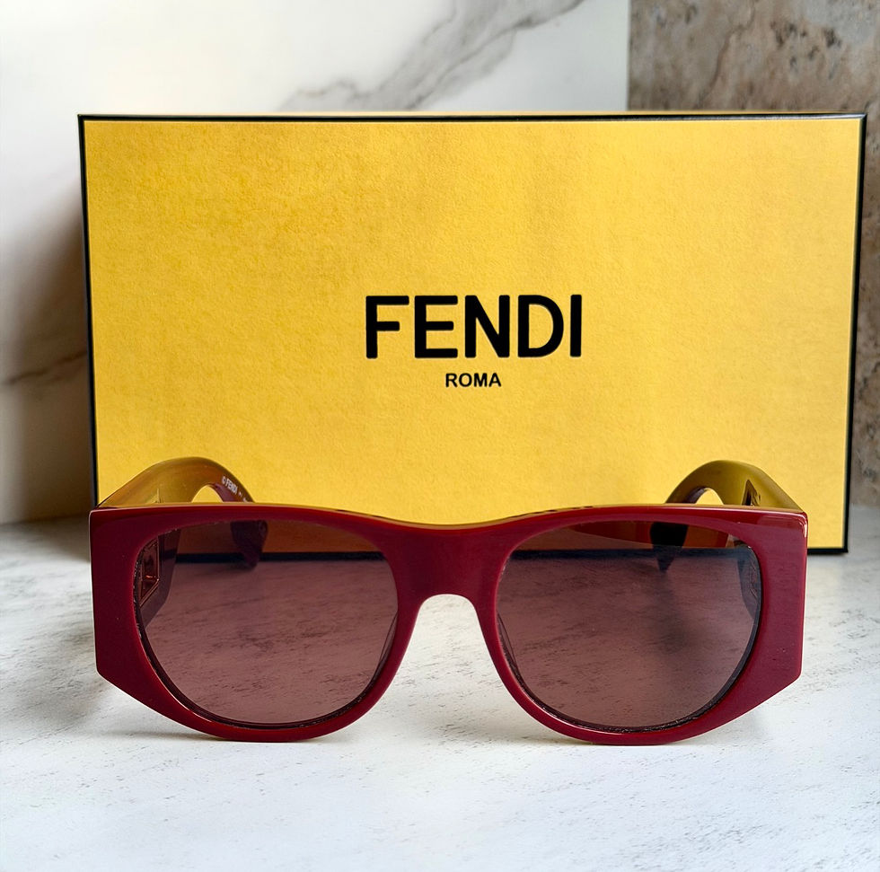 Miniatura: Gafas de sol Fendi Baguette FE40109I en color burdeos.